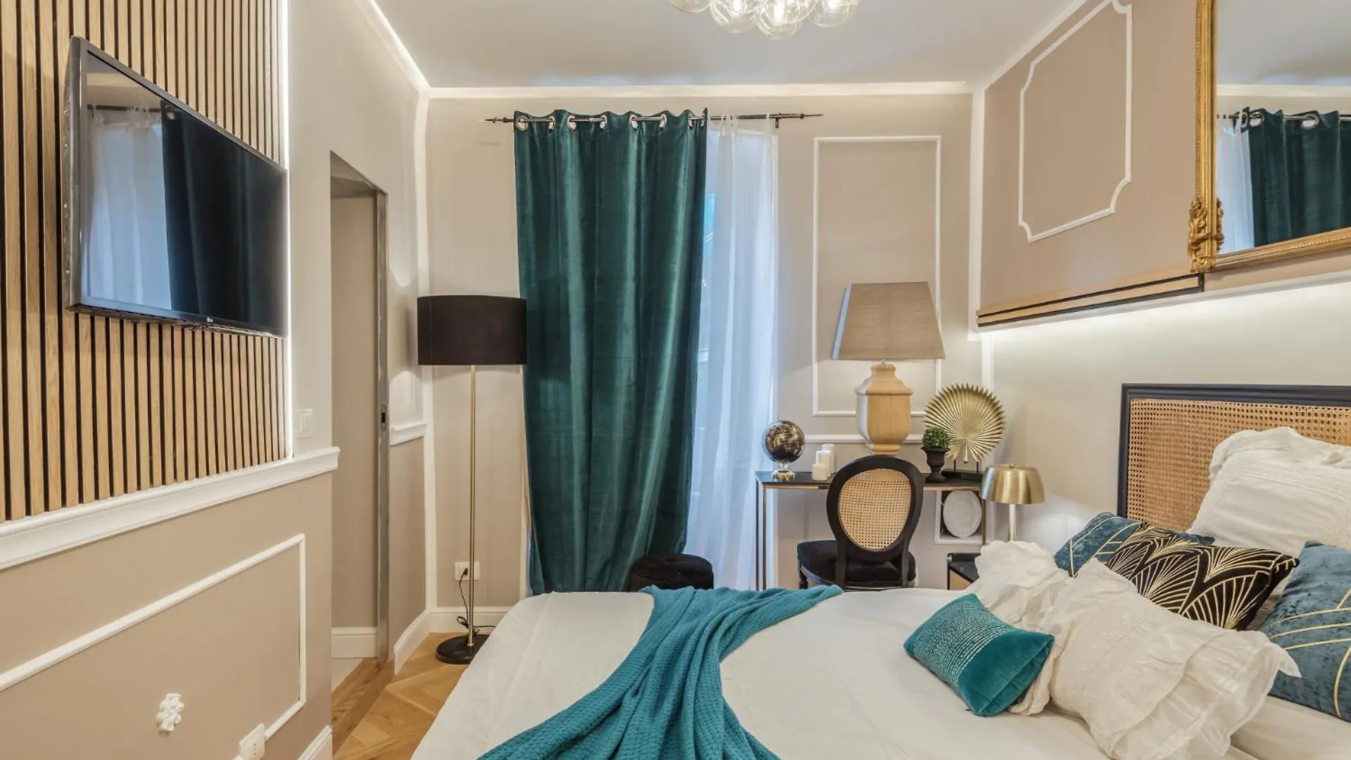 Moulin Rouge Lerici Apartment Italy